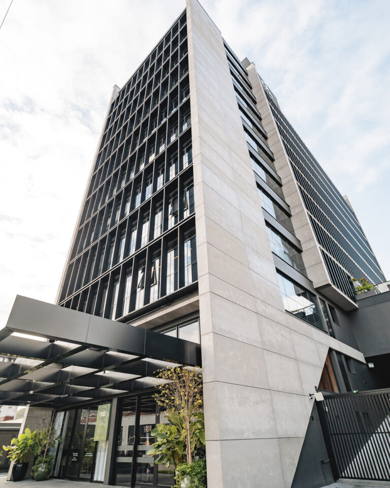 fotografia-externa-moda-divina-mulher-19-02-2026-0250